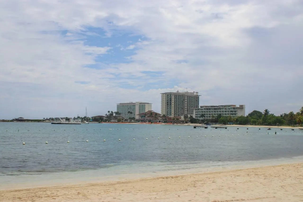 Coral Getaway At Fisherman'S Point Ocho Rios Jamaica